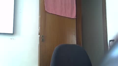 Snapshot of yannisv chatting on 12.13.24 yannisv online show from 12.13.24