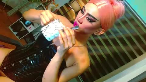 miss yasii online show from 07.21.26