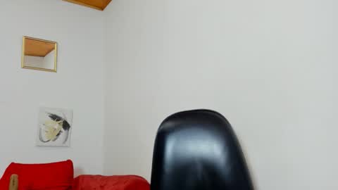 Yasemin online show from 12.05.25