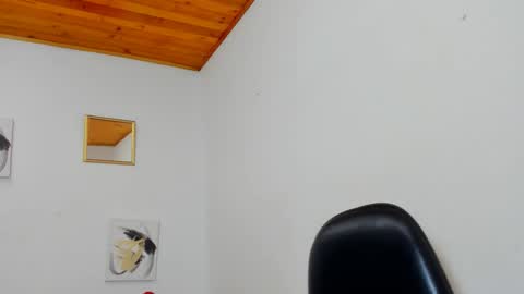 Yasemin online show from 12.16.25