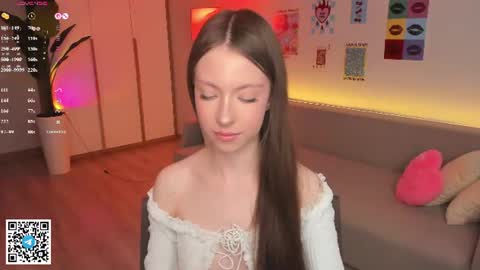 Snapshot of yasmin_kass chatting on 06.28.26 Yasmin online show from 06.28.26
