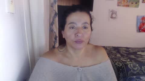 Snapshot of yasmin_love85 chatting on 02.03.25 yasmin_love85 online show from 02.03.25