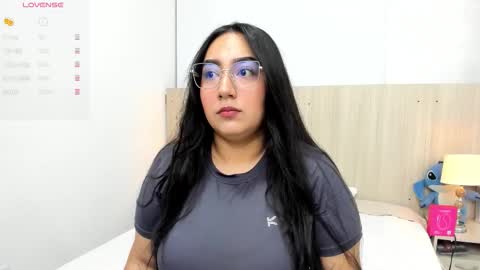 Yasmin Ortiz online show from 03.31.26