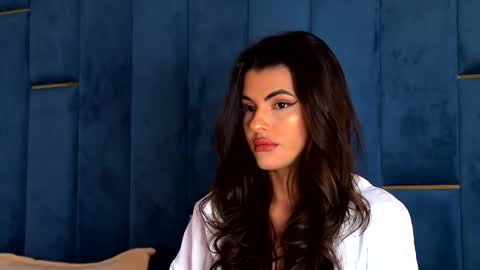 Yasmina  online show from 01.19.26