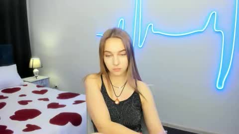 Snapshot of yasminasage chatting on 10.18.25 Yasmina online show from 10.18.25