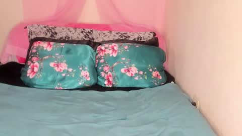 Yasmina online show from 02.08.25