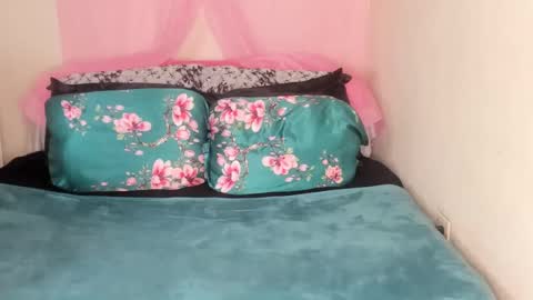 Yasmina online show from 03.08.25