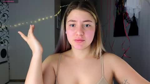 Yasyaa  online show from 03.06.25