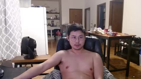 Snapshot of yawnimhorny chatting on 11.16.25 yawnimhorny online show from 11.16.25