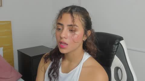 yaya23x online show from 01.13.25