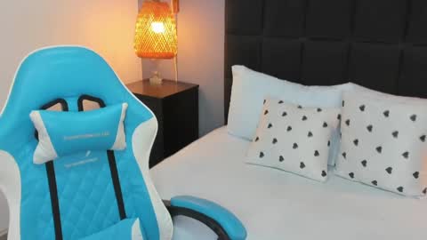 yaya23x online show from 03.05.25