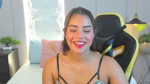 yaya23x online show from 03.06.25