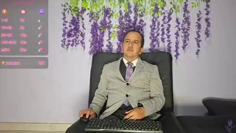 Snapshot of yazflor chatting on 06.18.26 Hazzan y Greisy online show from 06.18.26