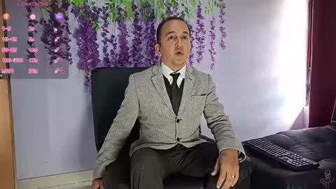 Snapshot of yazfore chatting on 06.08.26 Hazzan online show from 06.08.26