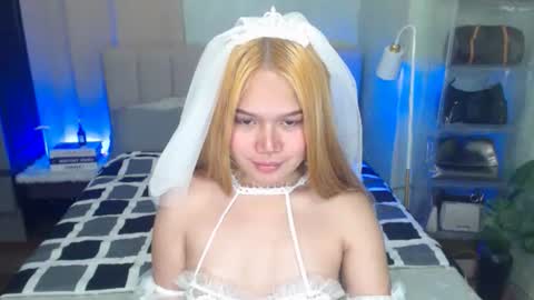 Snapshot of yazmin_shines chatting on 10.02.25 Yazzi online show from 10.02.25