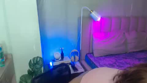 Snapshot of yazmin_shines chatting on 11.09.25 Yazzi online show from 11.09.25