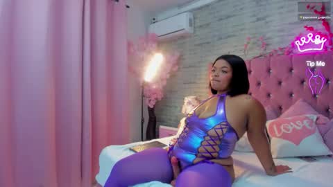 Snapshot of yazminjenner chatting on 02.12.26 YazminJenner online show from 02.12.26