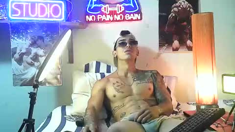 yeisoncastellanos1999 online show from 10.19.25