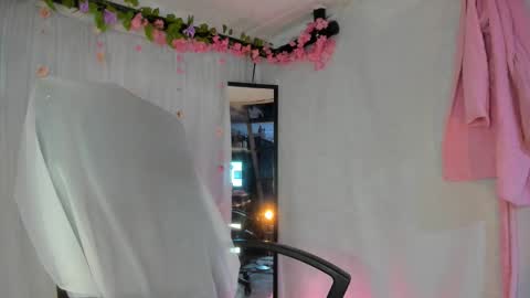 YELINA online show from 03.04.26