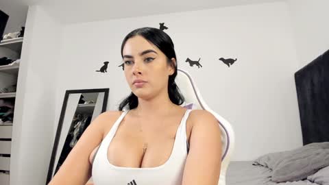 yenifer016 online show from 01.07.25