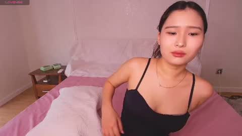 Snapshot of yenii_mai chatting on 07.03.26 Yeni online show from 07.03.26