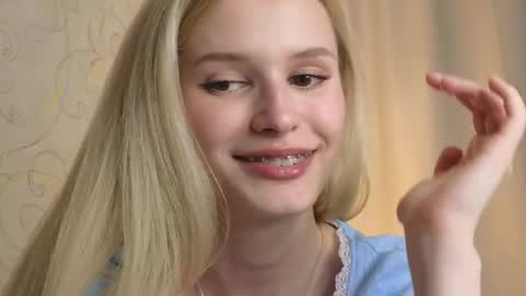 Yenna online show from 04.18.26