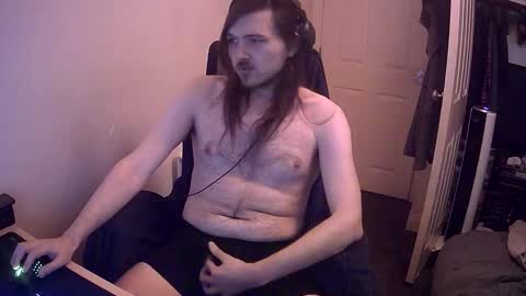 Snapshot of yeovil_alex chatting on 10.19.25 Alex online show from 10.19.25