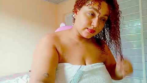 Snapshot of yera_sh chatting on 01.12.26 YERA online show from 01.12.26