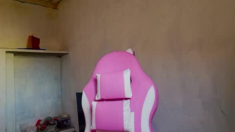 Snapshot of yera_sh chatting on 02.12.26 YERA online show from 02.12.26