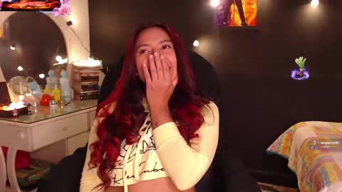 Snapshot of yes2802 chatting on 10.11.25 Yesi online show from 10.11.25