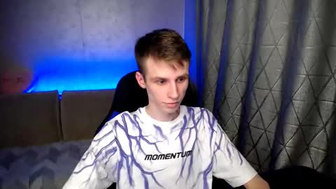 Snapshot of yes_cute_boy_ chatting on 03.03.25 Eden online show from 03.03.25