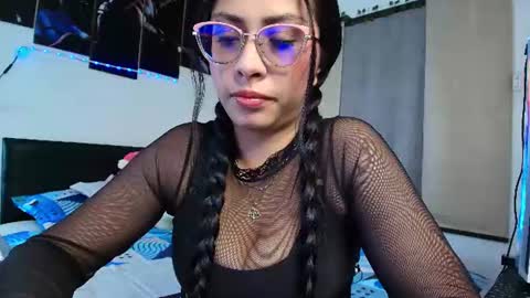 yesie_hot2 online show from 07.28.26