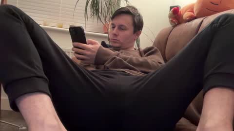 Snapshot of yesimlonely chatting on 02.13.25 Sal online show from 02.13.25