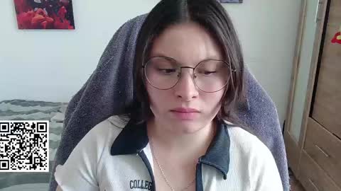 yessica_gomez01 online show from 04.19.26
