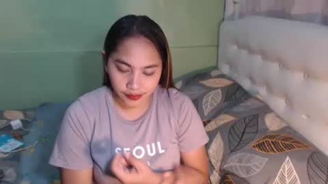 yhang_slut online show from 10.05.25