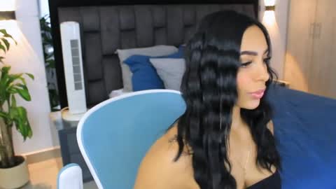 Snapshot of yikaalves chatting on 07.18.26 Yika Alves online show from 07.18.26