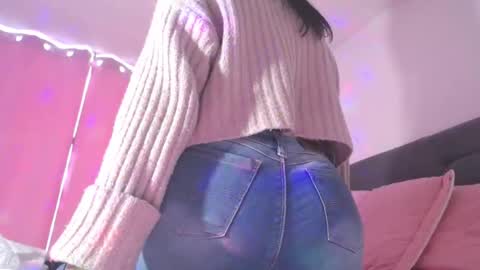 Yiny online show from 02.08.25