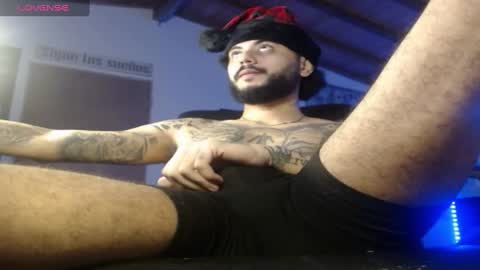 Snapshot of yio__cohen chatting on 12.17.24 yio cohen  online show from 12.17.24