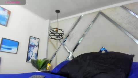 Yiyo online show from 01.16.25