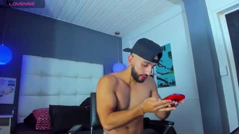 Yiyo online show from 09.19.25