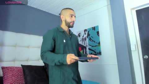 Yiyo online show from 10.09.25