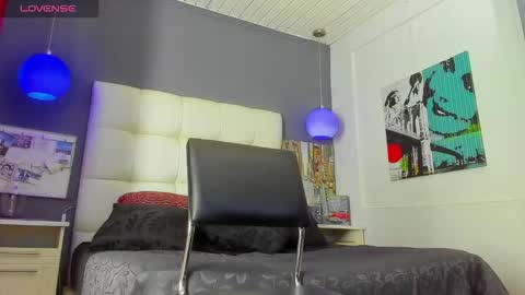 Yiyo online show from 11.10.25