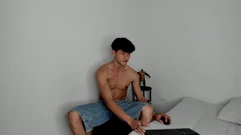 yizus_bonz online show from 10.25.25