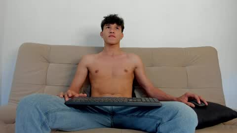 yizus_bonz online show from 06.06.26