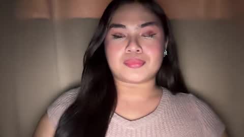 Snapshot of yllanahard chatting on 12.21.24 yllana love online show from 12.21.24