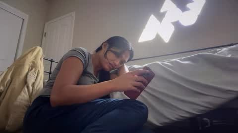 Palmela Handerson online show from 10.07.25