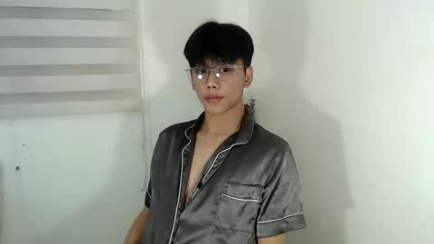 Snapshot of ynotyu chatting on 09.09.25 ynotyu online show from 09.09.25
