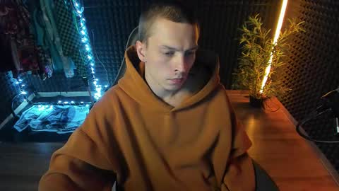 You can ask my name in pm online show from 11.10.25