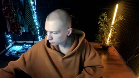 You can ask my name in pm online show from 11.20.25