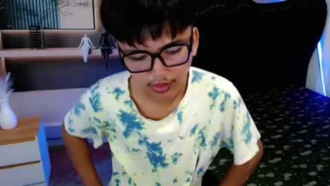 Snapshot of yokai24 chatting on 06.25.26 yokaii online show from 06.25.26